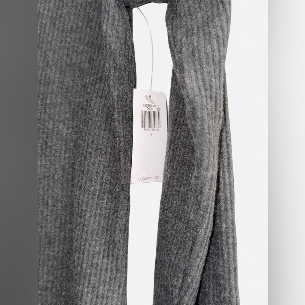 Gray V-Neck Ribbed Women's Top - Picture 3 of 4